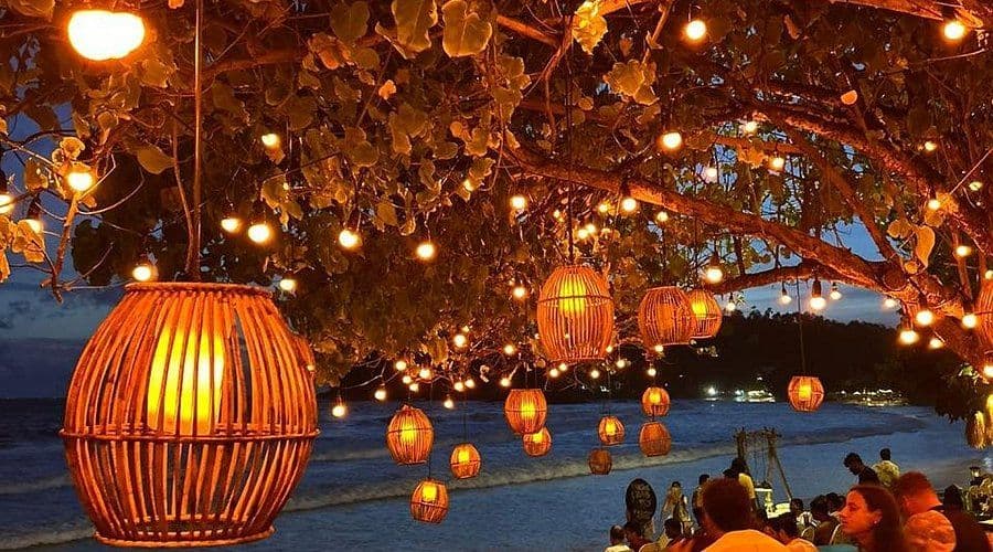 Fresh Seafood on the Beach: How to Pick Your Fish (And Not Get Ripped Off)